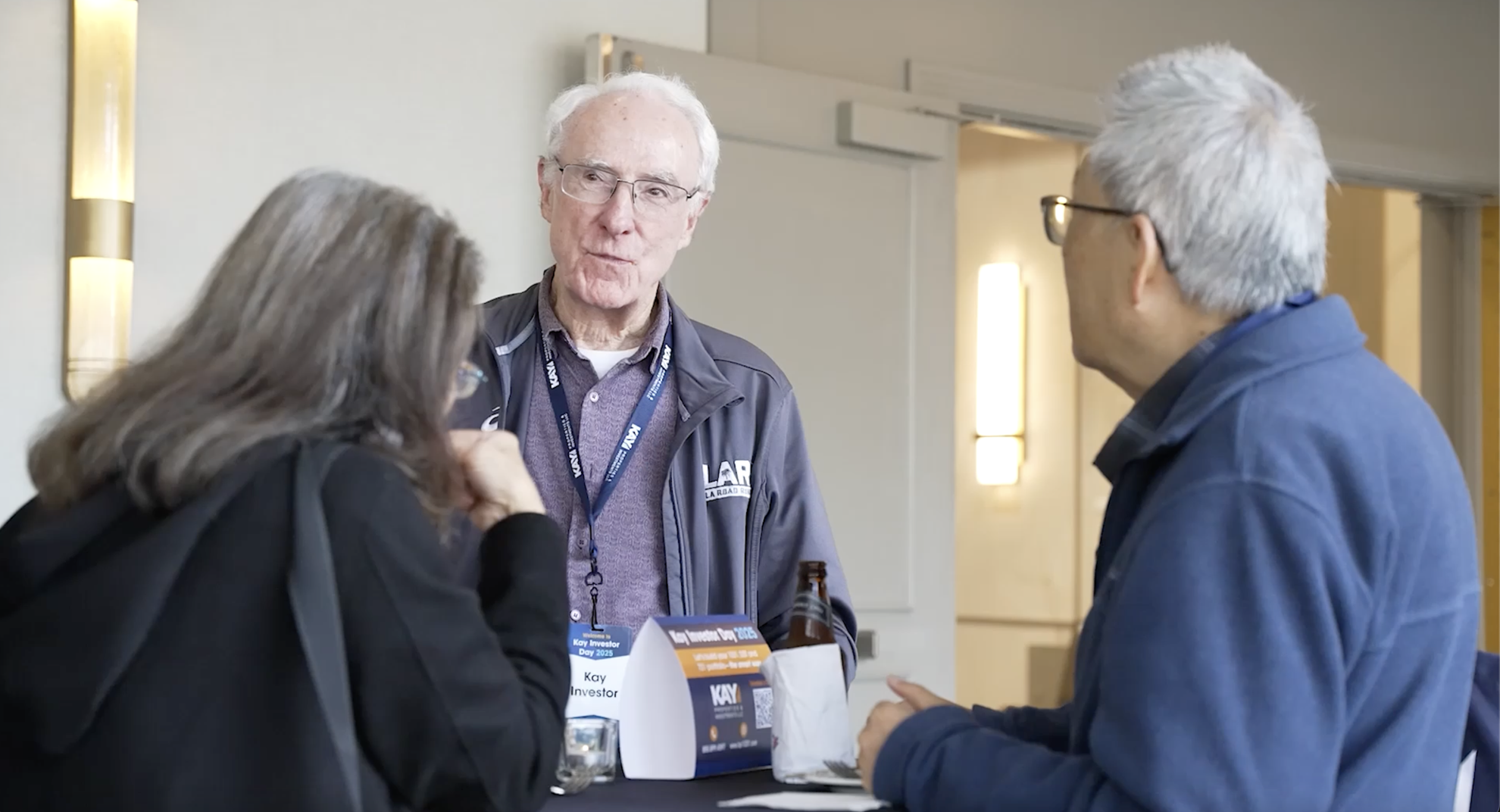 Image of accredited investors speaking with each otherfor 1031 Exchange and 721 UPREIT Insights